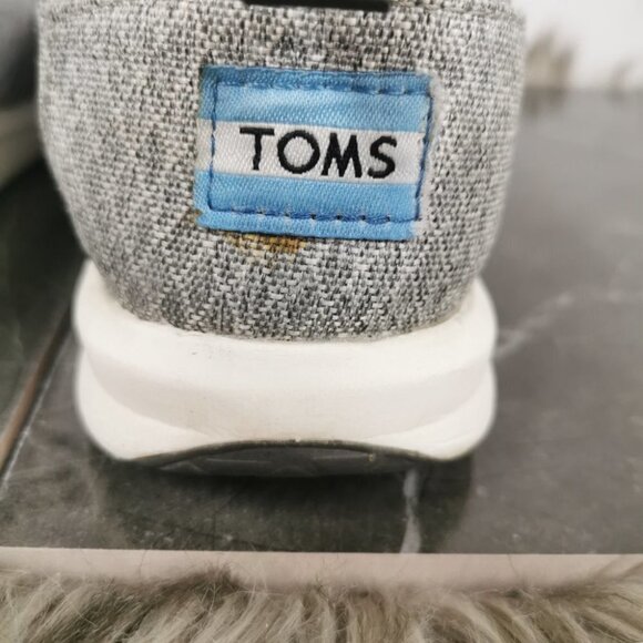 Toms  Running Shoes - Picture 7 of 8